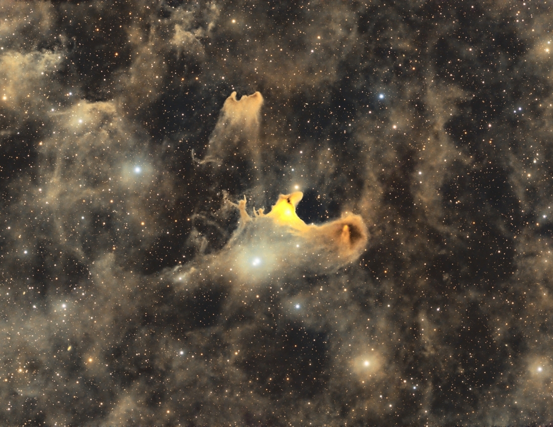09_August_Tom_Engwall_Ghost_Nebula